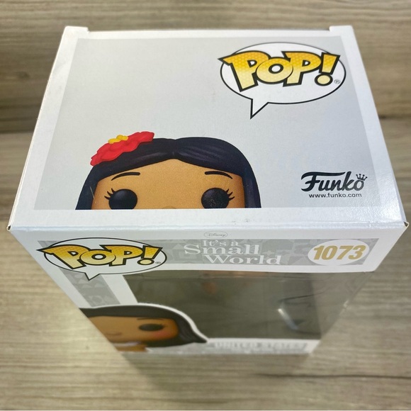 Funko Pop “It’s a Small World” United States #1073 - Picture 7 of 7